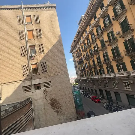Santa Lucia 15 شقة
