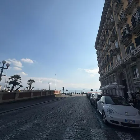 Santa Lucia 15 Nápoles